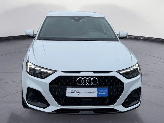 Audi A1 Citycarver 30 TFSI