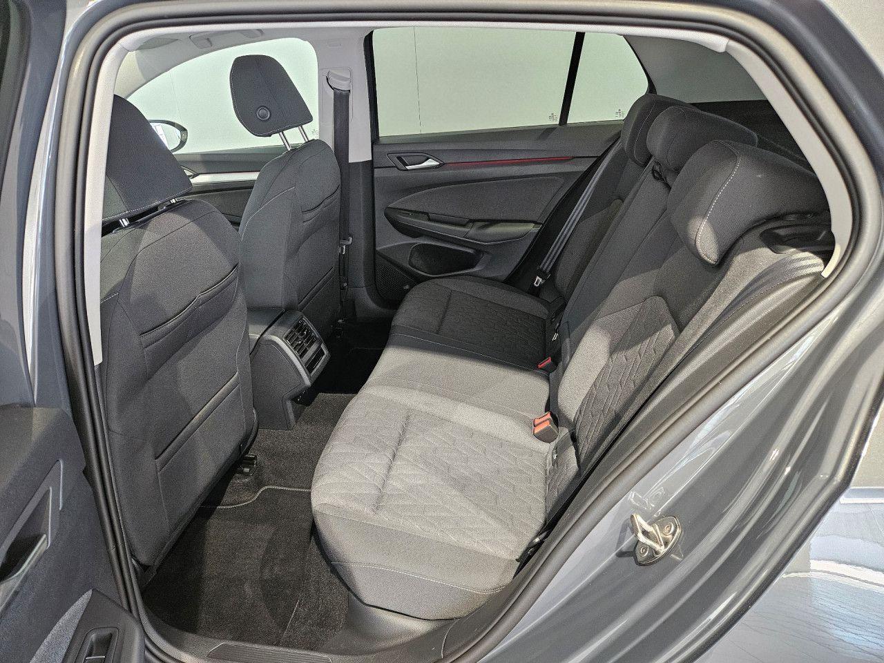 Volkswagen Golf 1.5 eTSI DSG Life