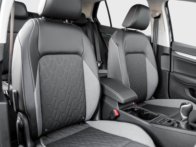 Volkswagen Golf 1.5 TSI Golf VIII IQ.Drive