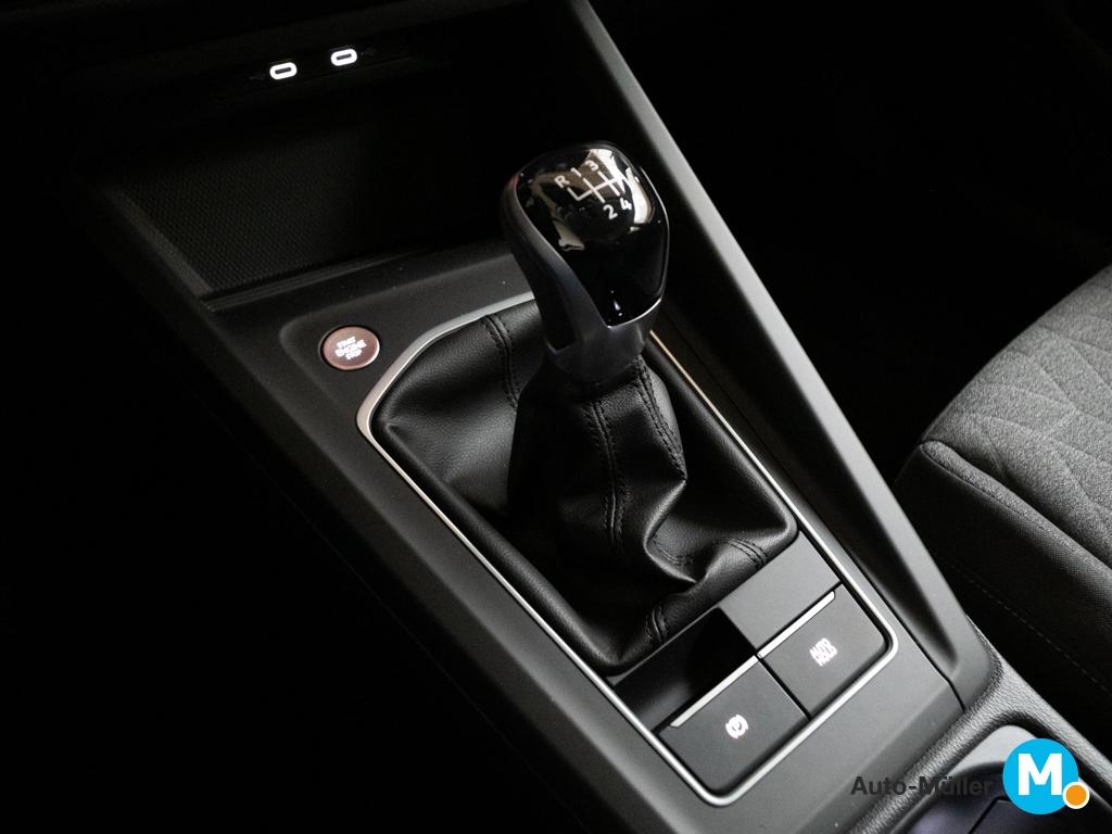 Volkswagen Golf 1.5 TSI Golf VIII