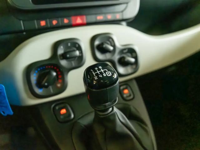 Fiat Panda 1.0 GSE 70PS E6 Pandina