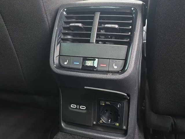 Skoda Octavia TDI DSG MATRIX NAVI ACC SPURH AHK VORBREI