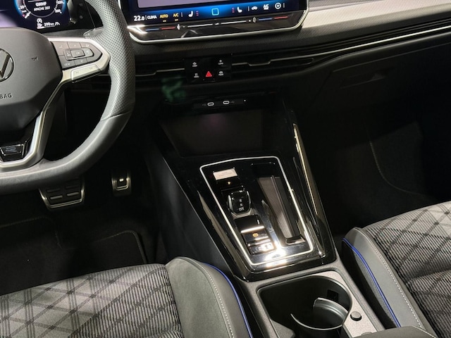 Volkswagen Golf 1.5 eTSI DSG R-Line Variant