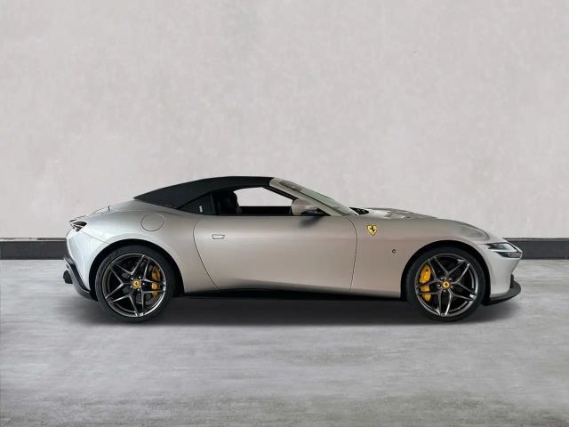Ferrari Roma Spider