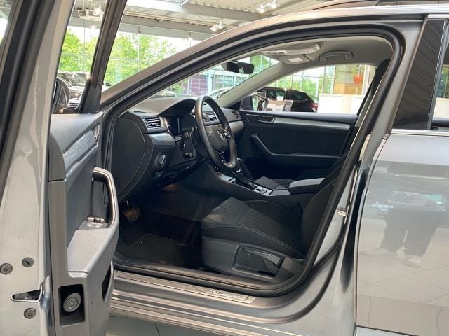 Skoda Superb 2.0 TDI Combi