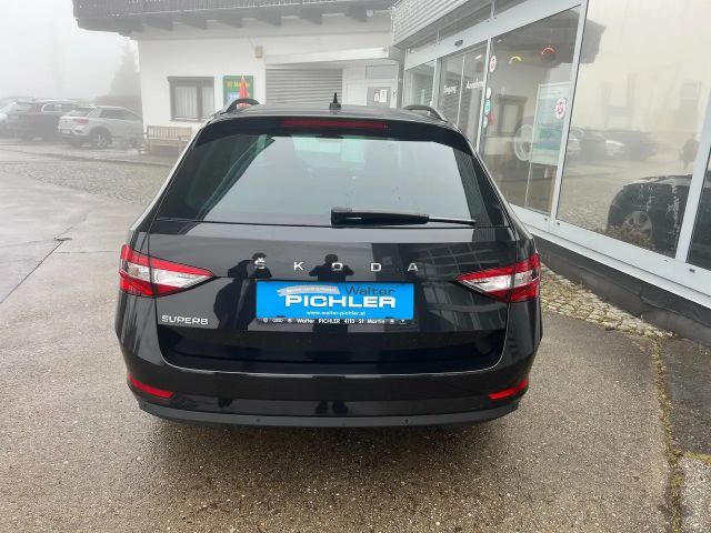 Skoda Superb Ambition Combi