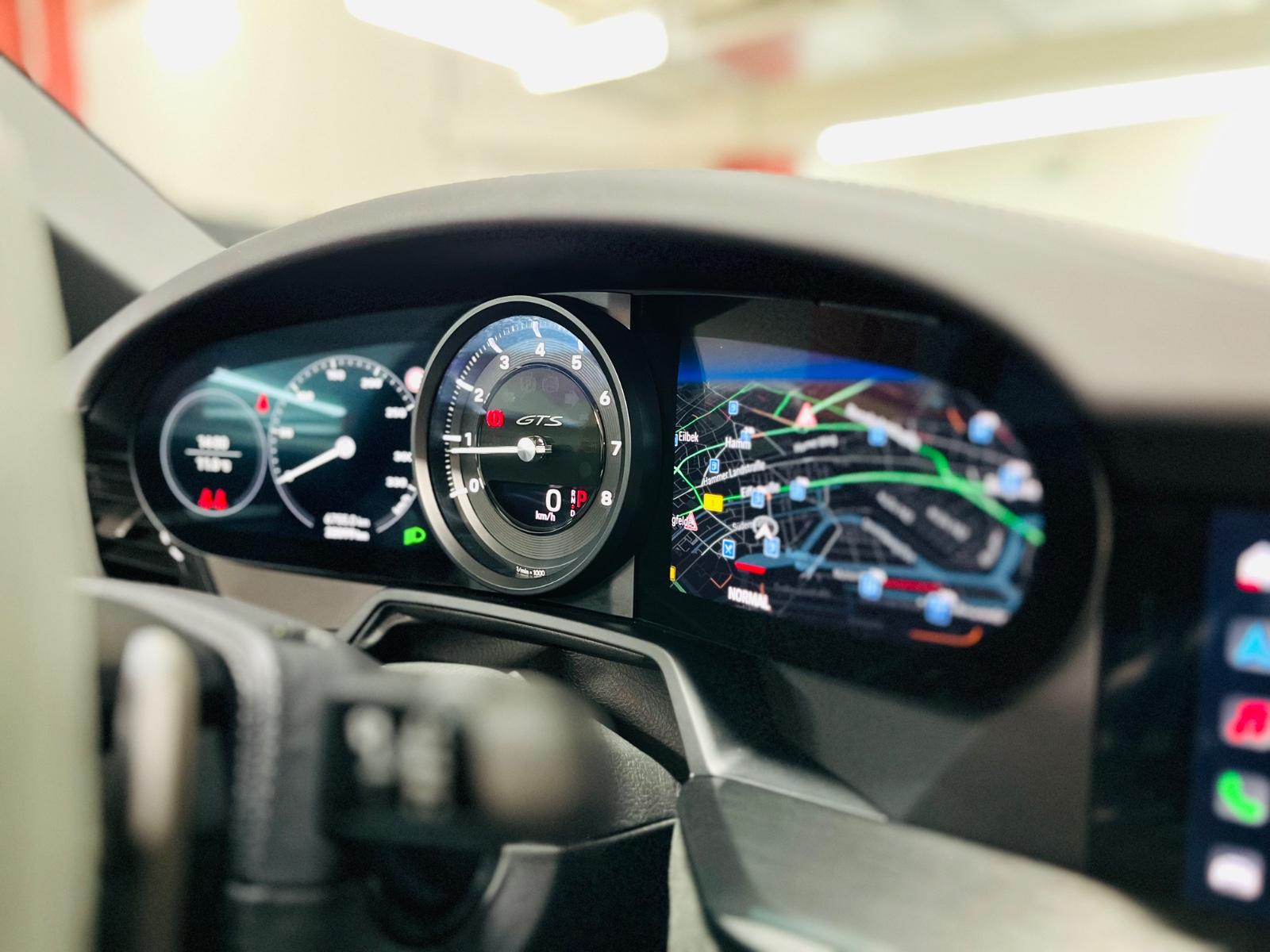 Porsche 911 992 Cabriolet Carrera GTS