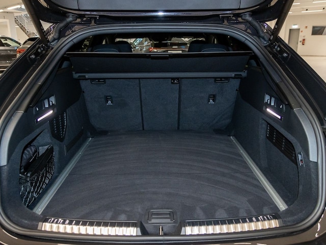 Audi A6 Avant Quattro S-Tronic