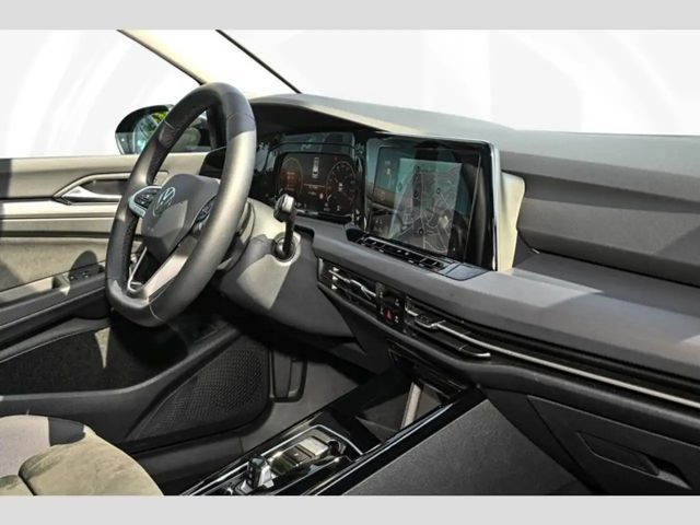 Volkswagen Golf DSG Golf VIII Style Variant