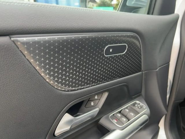 Mercedes-Benz EQA 300 4MATIC