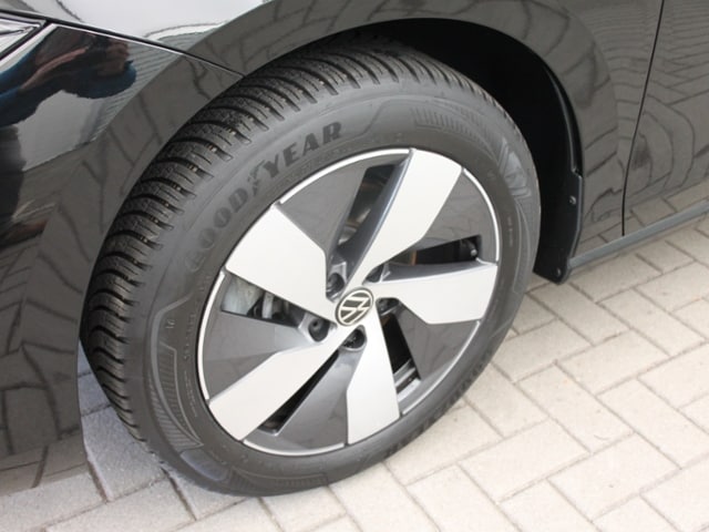 Volkswagen Passat 1.5 eTSI DSG Variant