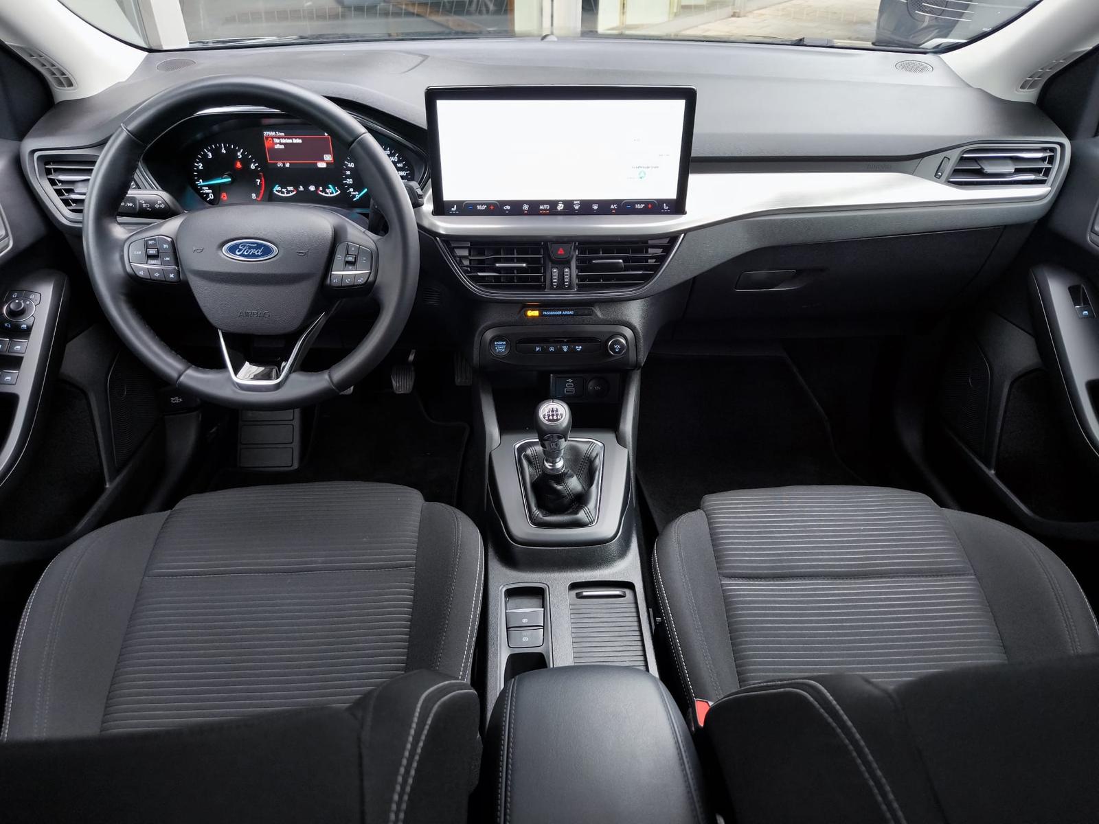 Ford Focus Tur 1.0 Titan >NAVI+LED+SHZ+TEMP+DAB+PDC+