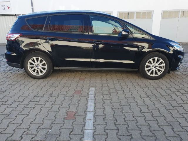 Ford S-Max Trend