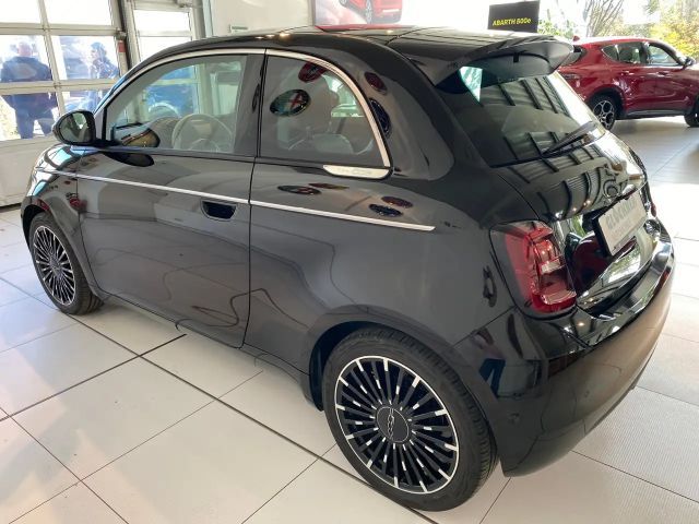 Fiat 500e La Prima by Bocelli