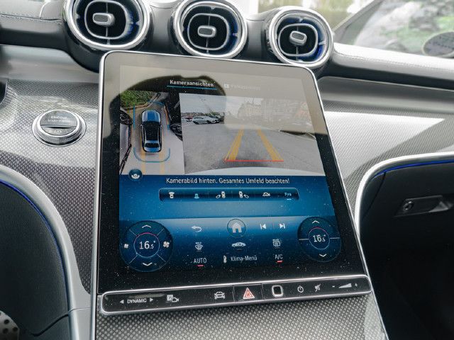 Mercedes-Benz C 200 AMG Line Sedan