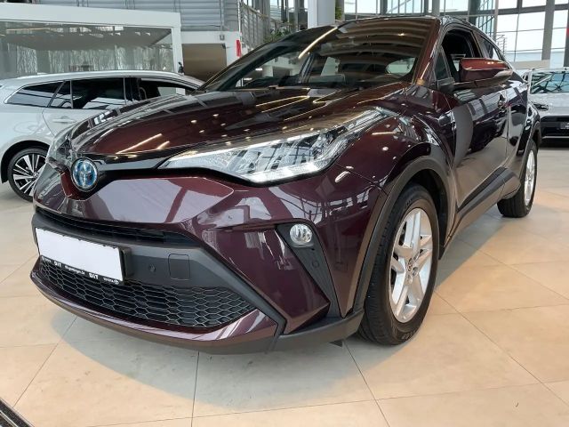 Toyota C-HR Business