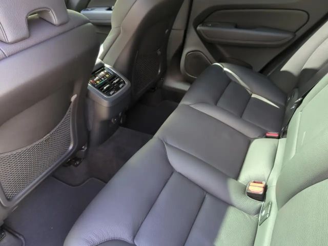 Volvo XC60 AWD Dark Ultimate