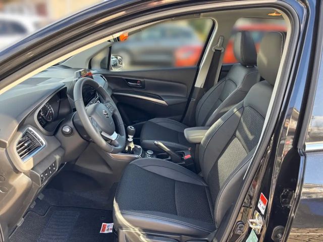 Suzuki S-Cross AllGrip Hybrid