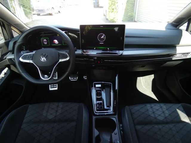 Volkswagen Golf 2.0 TDI DSG Golf VIII R-Line