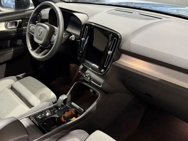 Volvo XC40 Dark Plus