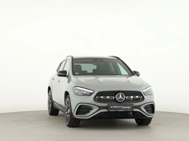 Mercedes-Benz GLA 200 AMG Line