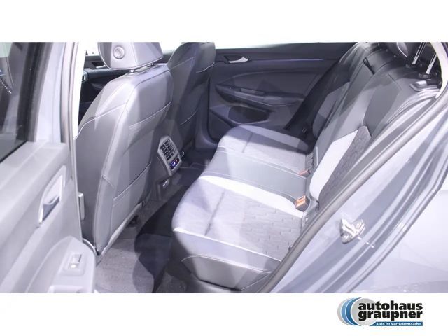 Volkswagen Golf 1.5 eTSI DSG Golf VIII