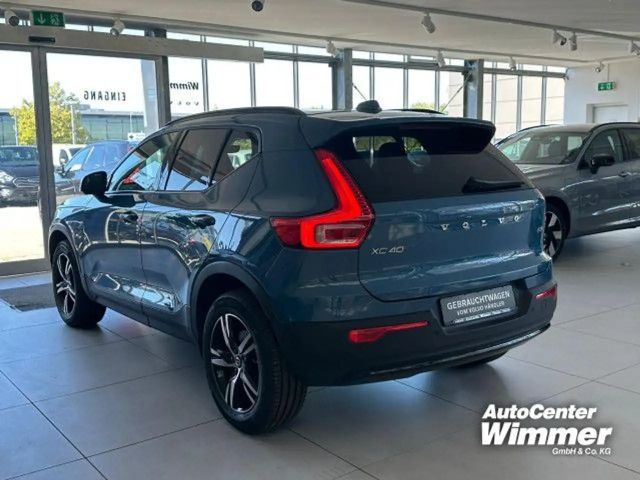 Volvo XC40 Business Dark Plus