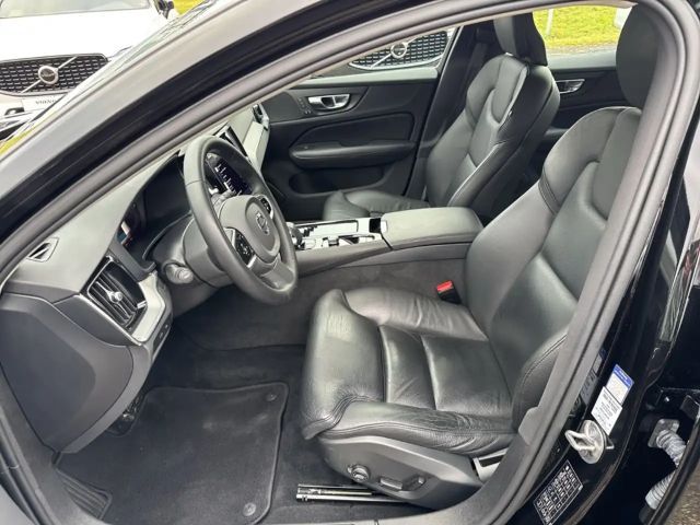 Volvo S60 AWD Dark Plus Recharge