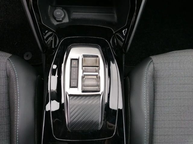 Peugeot E-2008 Allure Pack