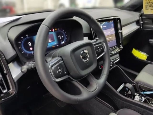 Volvo XC40 Dark Plus