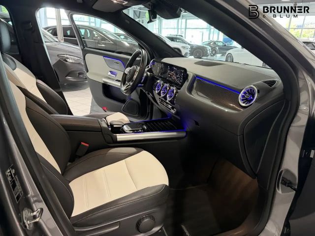 Mercedes-Benz GLA 200 AMG Line Premium