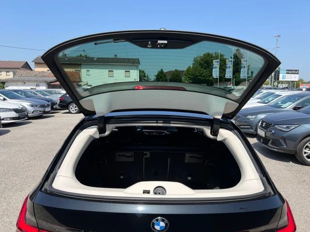 BMW 320 320d Touring xDrive