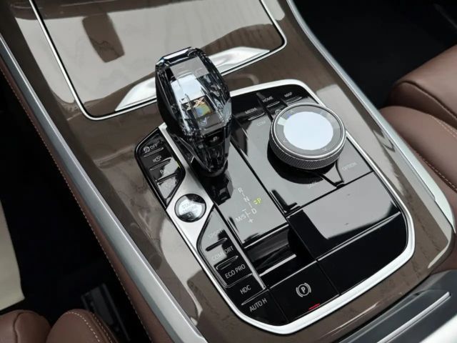 BMW X5 i CRYSTAL PANO-SKY GESTIK H/K HUD LASER