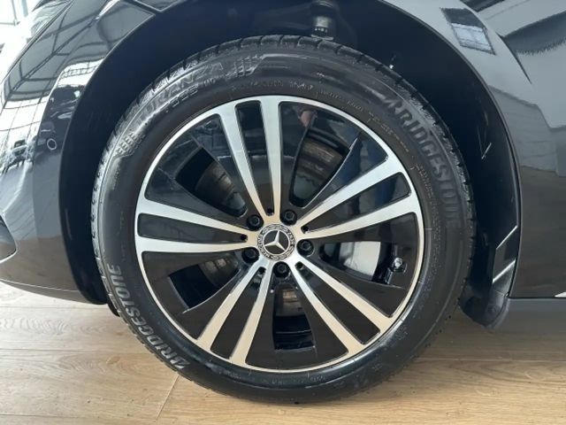 Mercedes-Benz EQE 300 Electric Art Sedan