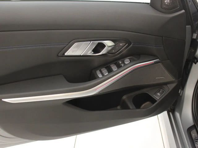 BMW 330 330d M-Sport Touring xDrive