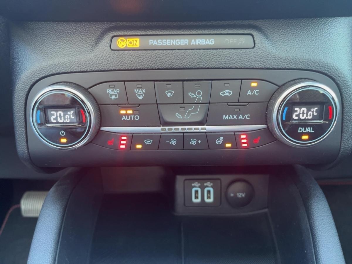 Ford Kuga Plug in Hybrid ST Line X