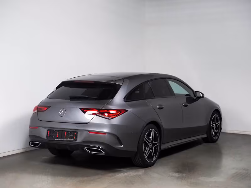 Mercedes-Benz CLA 200 AMG Line Shooting Brake