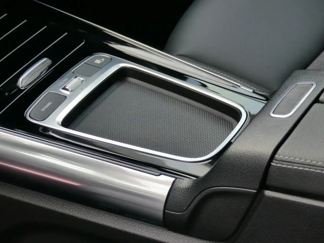 Mercedes-Benz B 180 Progressive