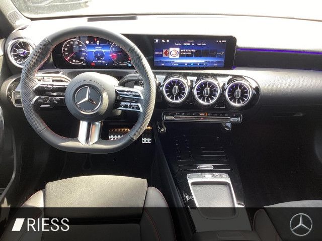 Mercedes-Benz A 220 4MATIC