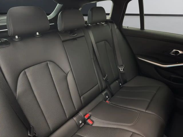 BMW 330 330e Touring