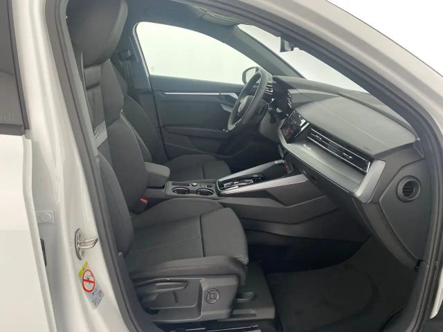 Audi A3 30 TFSI Sedan