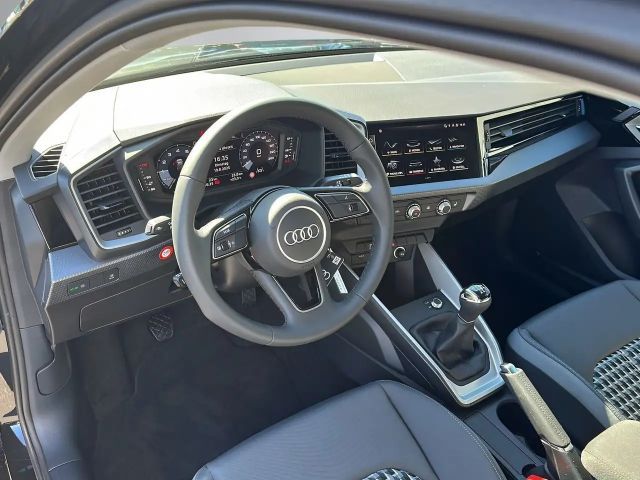 Audi A1 advanced LED+AUDI CONNECT NAVI+SHZ+