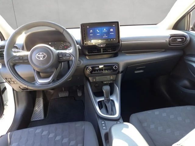 Toyota Yaris Business Hybride