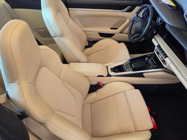 Porsche 992 4 Cabrio S Targa