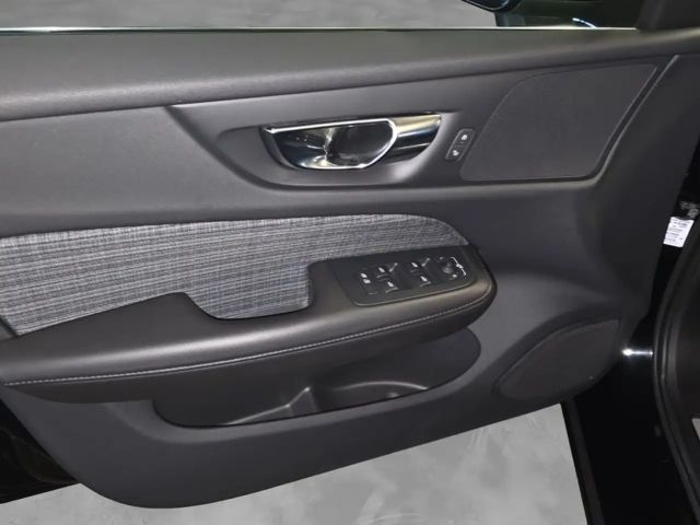 Volvo V60 AWD Core Recharge T6