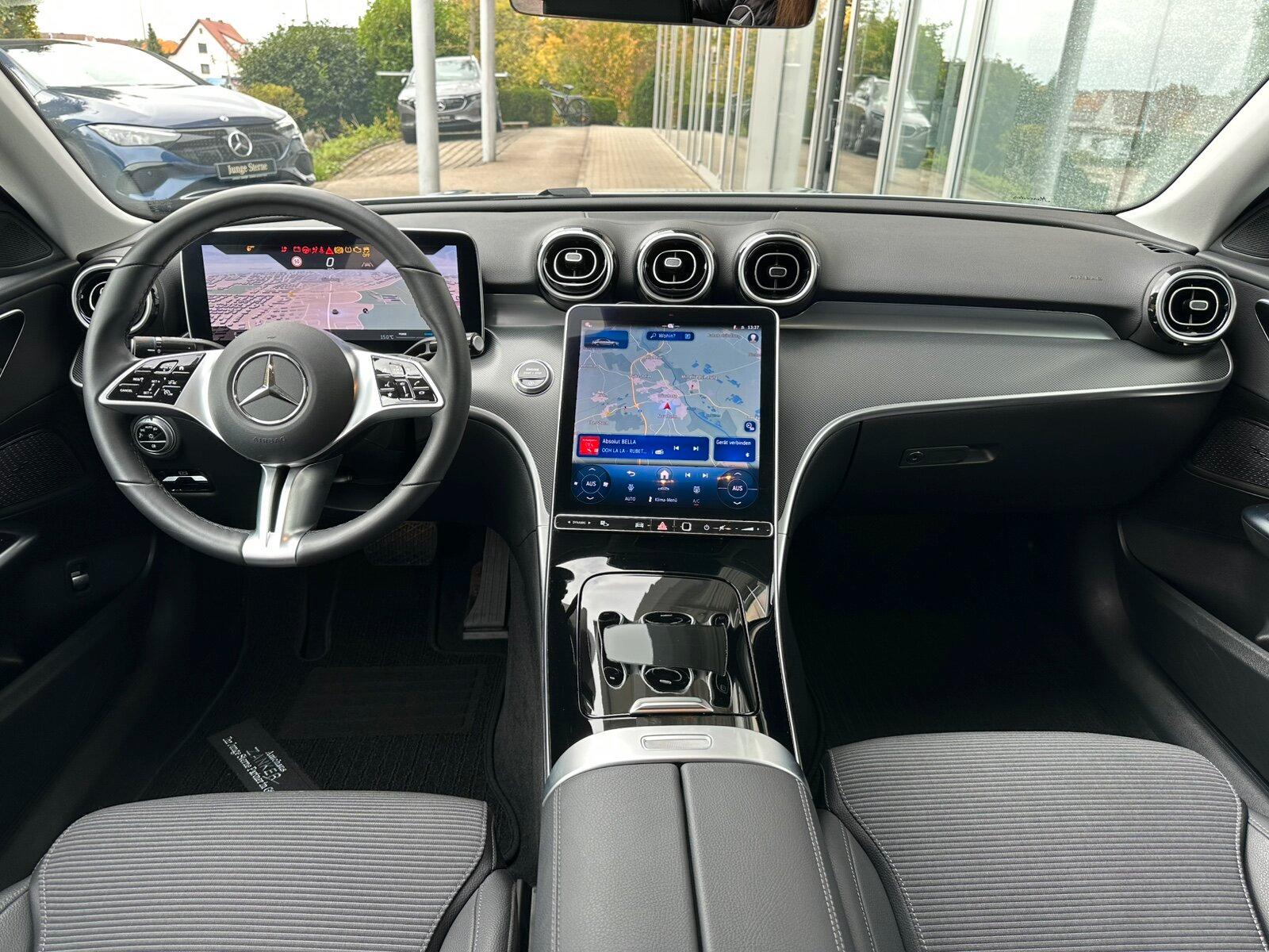 Mercedes-Benz C 200 AVANTGARDE Sedan