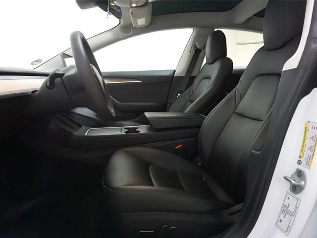 Tesla Model 3 AWD Performance