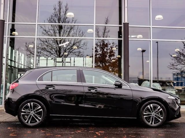 Mercedes-Benz A 180 Progressive