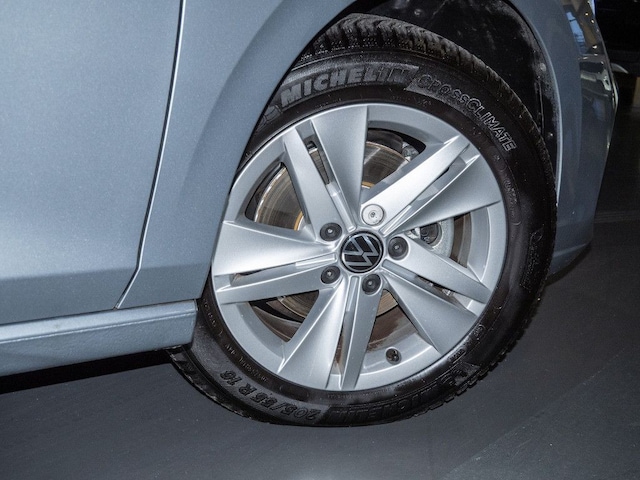 Volkswagen Golf 1.5 eTSI Golf VIII Life