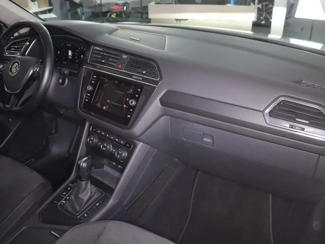 Volkswagen Tiguan Allspace DSG R-Line Style